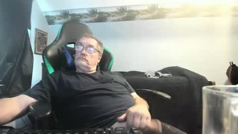 wowsers2022 online show from October 11, 2025, 3:10 pm