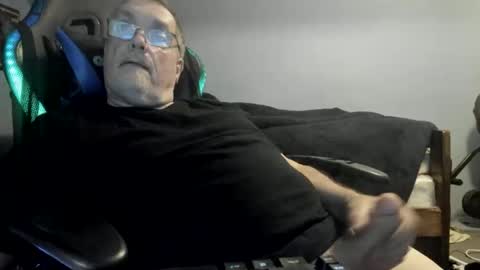 wowsers2022 online show from November 5, 2025, 3:06 am