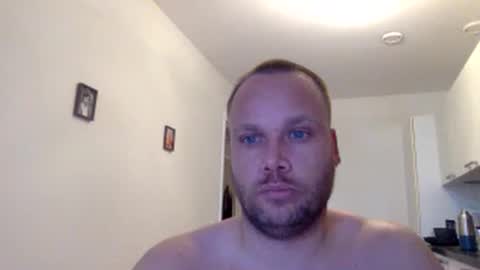 joejoe online show from December 22, 2024, 11:11 am