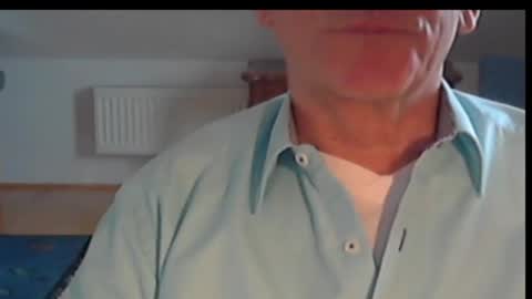 Wuki online show from October 17, 2025, 1:03 pm