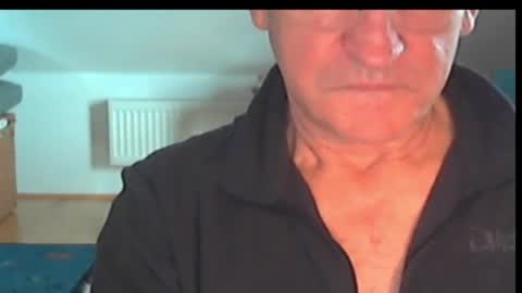 Wuki online show from October 24, 2025, 12:01 pm