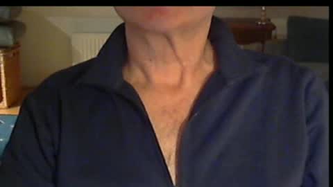 Wuki online show from November 11, 2025, 4:51 pm