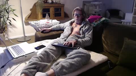 Snapshot of wyattearp64 chatting on January 2, 2025, 7:44 am WyattEarp64 online show from January 2, 2025, 7:44 am