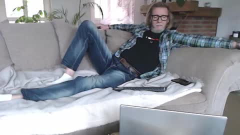 Snapshot of wyattearp64 chatting on March 11, 2025, 11:01 am WyattEarp64 online show from March 11, 2025, 11:01 am