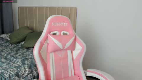 Snapshot of x_allison02x chatting on January 8, 2025, 11:41 pm Allison online show from January 8, 2025, 11:41 pm