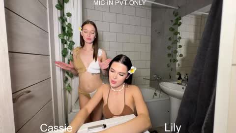 wiwi clap clap cat baby girl online show from December 16, 2025, 7:41 pm