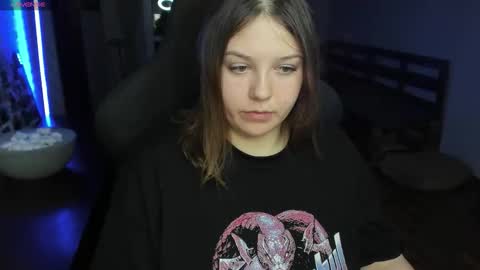 LOVE NERDS ONLY online show from November 21, 2025, 2:54 am