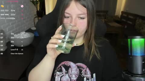 LOVE NERDS ONLY online show from March 31, 2026, 4:24 am