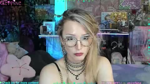 Xaevynne  Sometimes Milla Milla The Cute as a Buttom Brunette     online show from November 29, 2025, 4:59 am