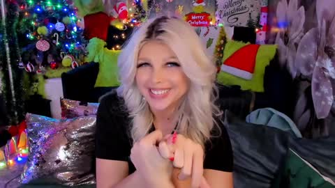 sooo hey im Sperm Mystik from Fuckistan i want you full my all holes bcs i have penis fever online show from December 22, 2024, 2:49 am