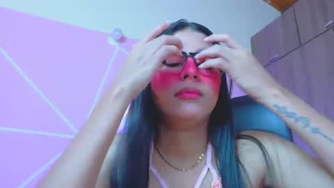 XALLYSONX online show from April 11, 2026, 11:36 am