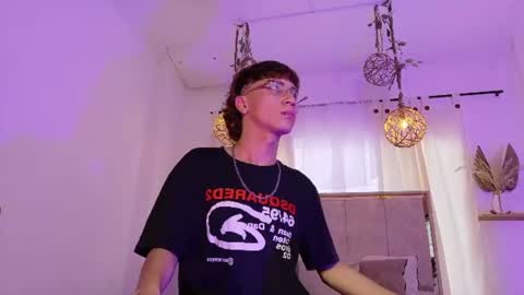 XANDER online show from July 17, 2026, 8:24 pm