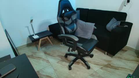 Xanderstone online show from April 6, 2026, 4:46 am