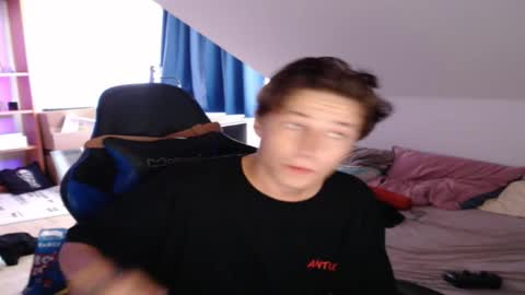 Snapshot of xandiigmusik chatting on September 9, 2025, 3:22 pm rx4per online show from September 9, 2025, 3:22 pm