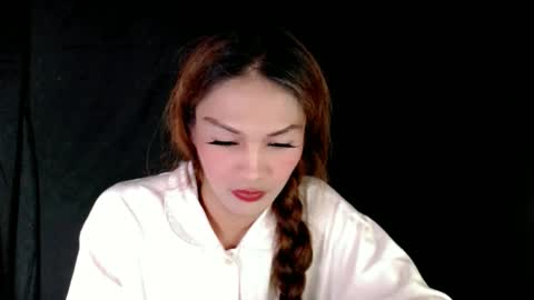Snapshot of xangel_redx chatting on April 23, 2026, 12:29 pm ANGEL online show from April 23, 2026, 12:29 pm