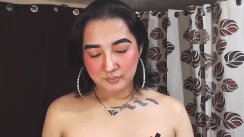 Nira   NOT INTO CHEAP GUYS  online show from January 10, 2025, 7:11 pm