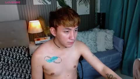 khris online show from November 28, 2025, 1:58 pm