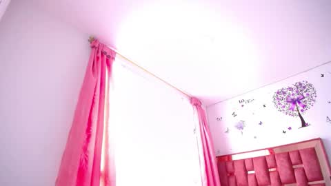 Snapshot of xayunrin chatting on February 20, 2025, 6:57 pm xayu online show from February 20, 2025, 6:57 pm