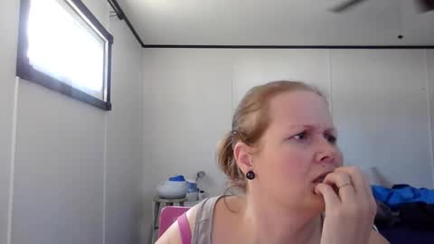 xbeautifulxliex online show from March 20, 2026, 4:12 pm