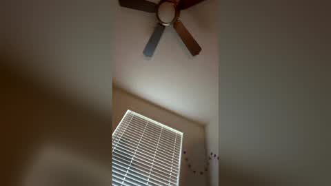 xbigdick_214 online show from April 3, 2026, 6:39 pm