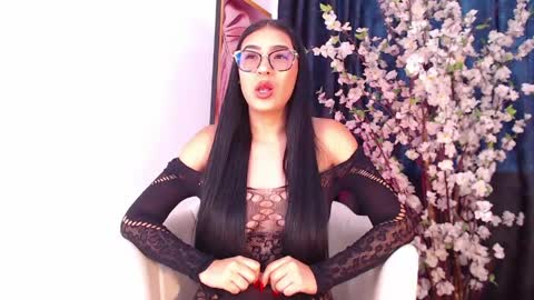 Snapshot of xbonny_ chatting on June 4, 2026, 7:09 pm online show from June 4, 2026, 7:09 pm