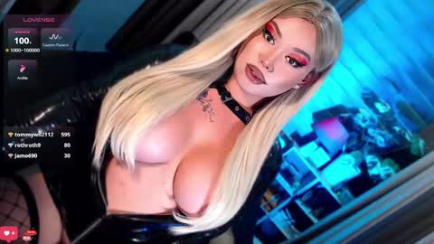 Snapshot of xbriannasweetx24 chatting on December 23, 2024, 12:03 am ANNA online show from December 23, 2024, 12:03 am