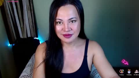 Snapshot of xcalisthra_69x chatting on November 19, 2025, 1:38 am Godess Lucy online show from November 19, 2025, 1:38 am