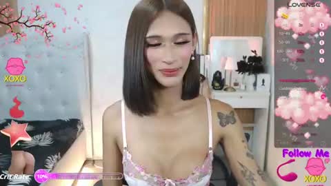 I LOVEE TO TRAVEL AROUND THE WORLD online show from June 18, 2026, 9:14 am
