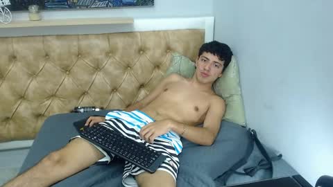 xebastwink online show from April 18, 2026, 7:58 pm
