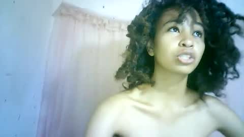 xenna610827 online show from January 30, 2025, 4:02 pm