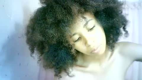 xenna610827 online show from February 4, 2025, 8:35 am