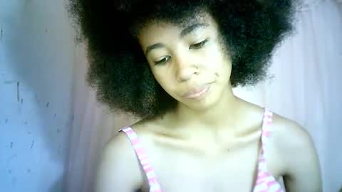 xenna610827 online show from March 5, 2025, 12:44 pm