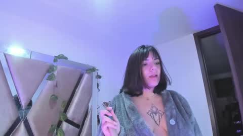 Snapshot of xhinata_hyugaxx chatting on January 4, 2025, 1:52 am hinata  online show from January 4, 2025, 1:52 am