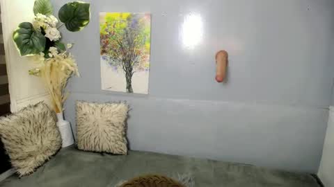 GWEN THOMPSON .......   online show from March 9, 2025, 12:00 am