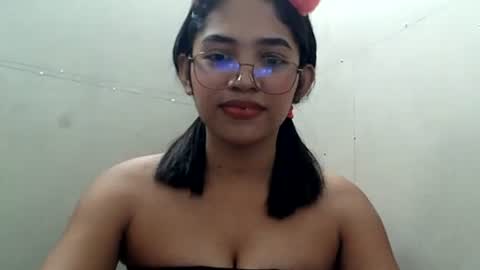 xiaomeee online show from October 25, 2025, 12:07 am