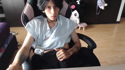 xIce Boy online show from December 18, 2025, 2:23 pm