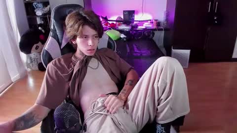 Snapshot of xice_boy chatting on March 8, 2026, 3:16 pm xIce Boy online show from March 8, 2026, 3:16 pm