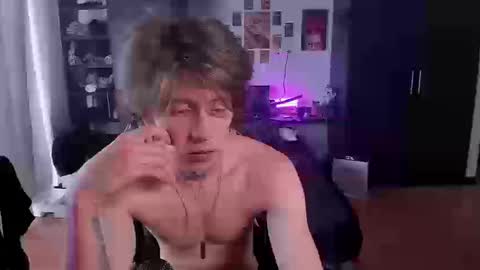 Snapshot of xice_boy chatting on March 14, 2026, 4:56 pm xIce Boy online show from March 14, 2026, 4:56 pm