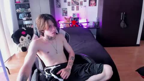 Snapshot of xice_boy chatting on April 10, 2026, 3:50 pm xIce Boy online show from April 10, 2026, 3:50 pm