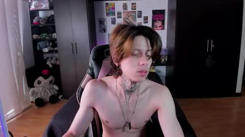 Snapshot of xice_boy chatting on April 13, 2026, 1:05 pm xIce Boy online show from April 13, 2026, 1:05 pm