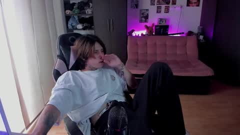 xIce Boy online show from May 13, 2026, 7:33 pm