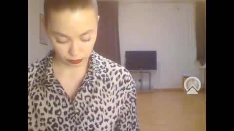 AliceinWonderland online show from January 22, 2025, 9:54 pm