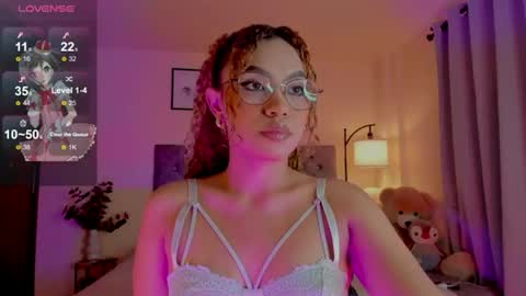 camila online show from July 3, 2026, 8:37 pm