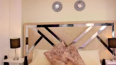 Snapshot of ximena_vasquez8 chatting on February 4, 2026, 3:01 am Xime online show from February 4, 2026, 3:01 am