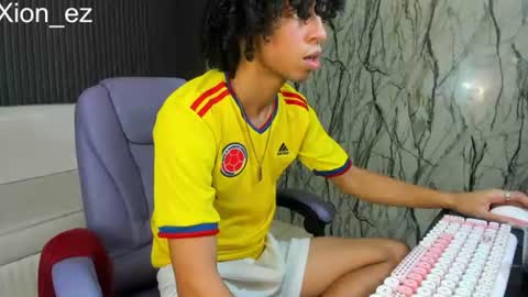 Snapshot of xion_ez chatting on June 24, 2026, 8:30 pm xion_ez online show from June 24, 2026, 8:30 pm