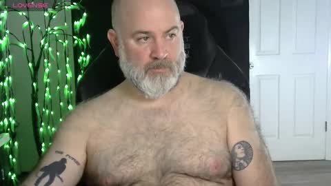 Snapshot of xjohnniex77 chatting on February 5, 2026, 11:53 pm MrSlowBurn77 online show from February 5, 2026, 11:53 pm