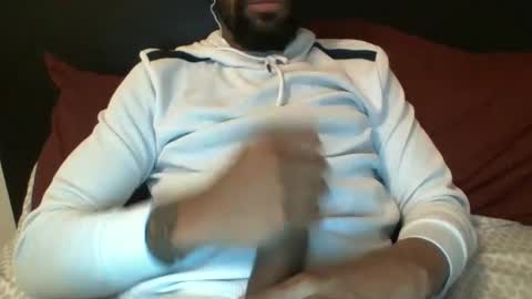 Snapshot of xjonathanxgx chatting on March 8, 2025, 6:10 am OmgItsSoFuckingBig online show from March 8, 2025, 6:10 am