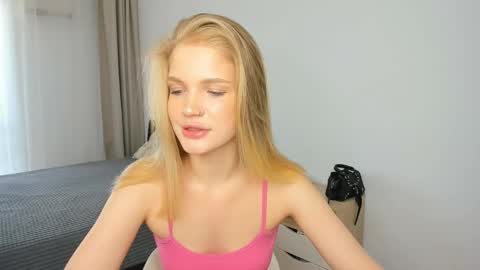 Chloe online show from May 30, 2026, 9:06 am