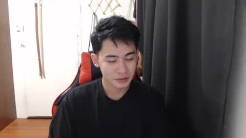 Snapshot of xluminous chatting on January 15, 2025, 2:02 pm MIKAEL online show from January 15, 2025, 2:02 pm