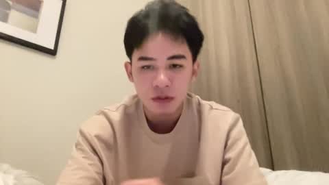 Snapshot of xluminous chatting on February 16, 2025, 1:27 pm MIKAEL online show from February 16, 2025, 1:27 pm